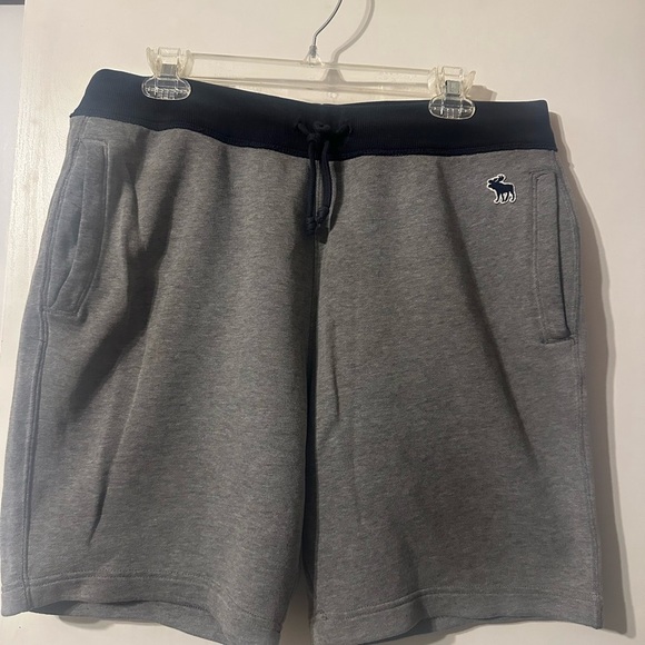 Abercrombie & Fitch Gray Athletic Shorts with Elastic Waistband - Picture 1 of 6